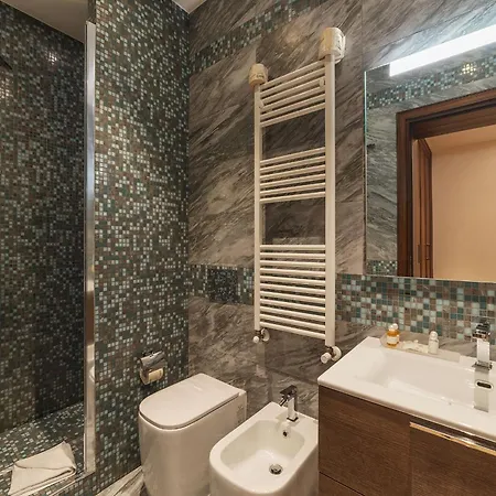 900 Emilia/corte Apartment *