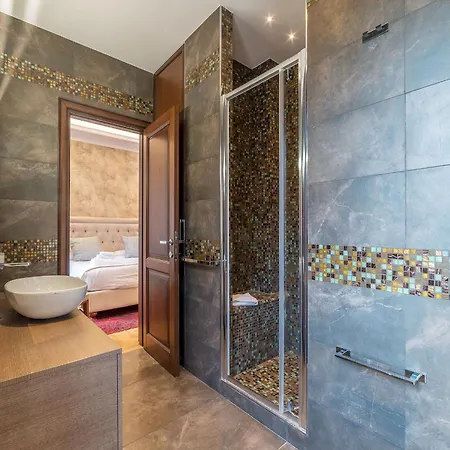 900 Emilia/corte Apartment Rom